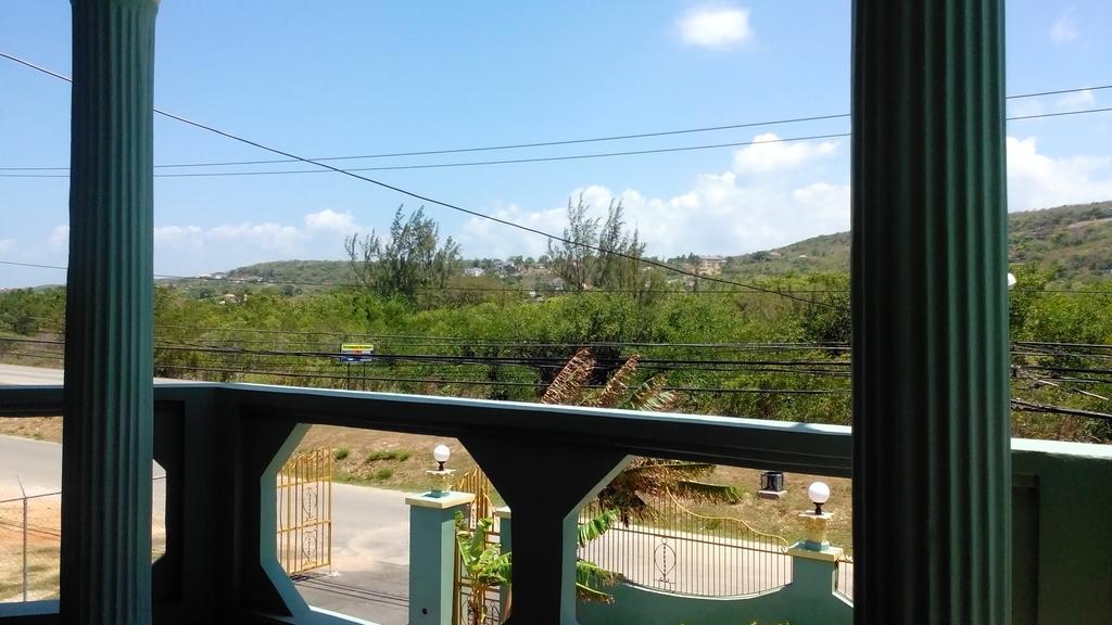 Hotel Tropik Leadonna Montego Bay Zewnętrze zdjęcie