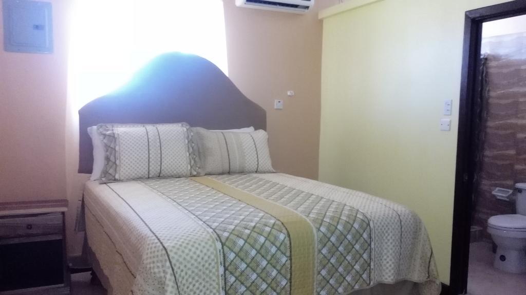 Hotel Tropik Leadonna Montego Bay Zewnętrze zdjęcie